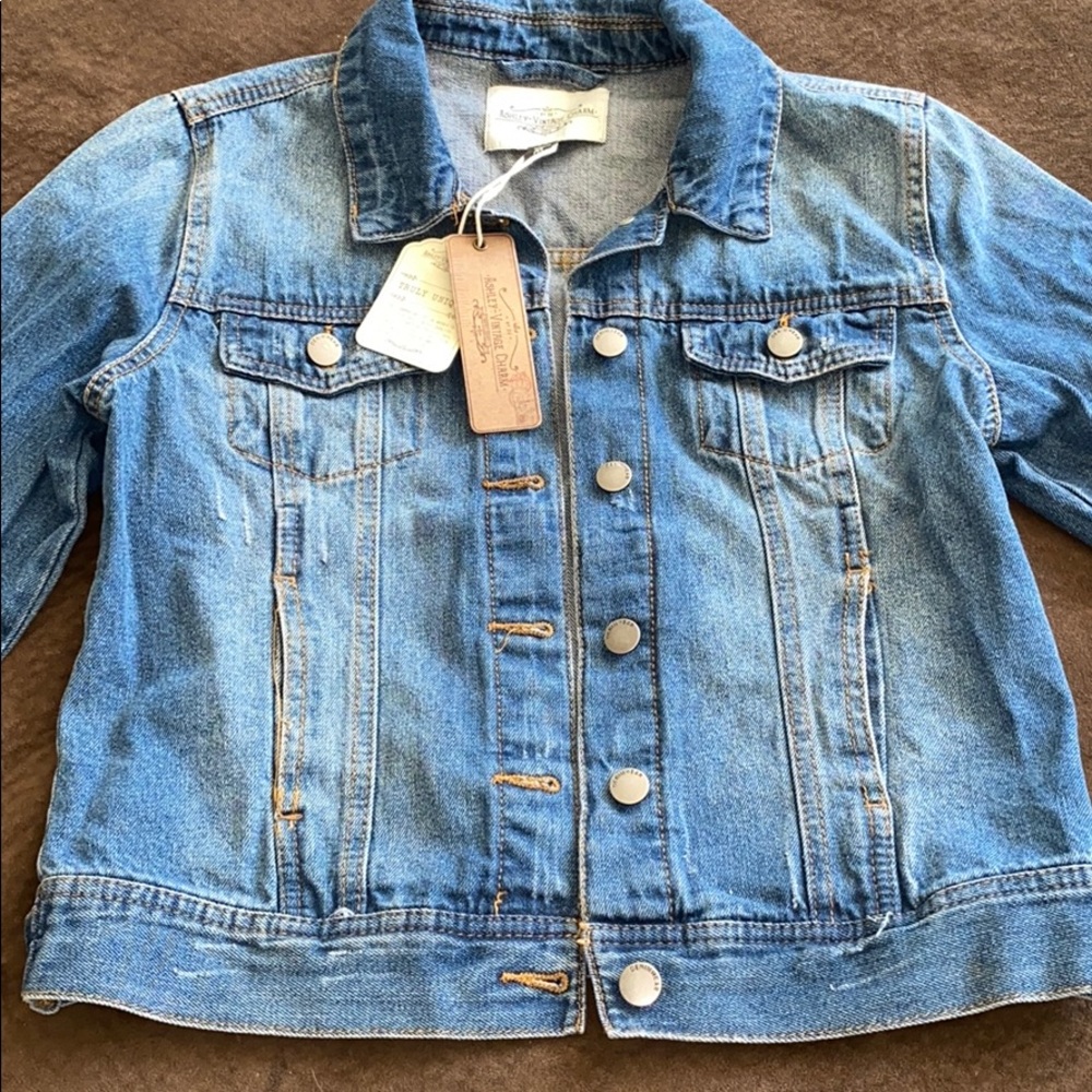 BRAND NEW!! Ashely Vintage Charm Blue Jean Jacket.